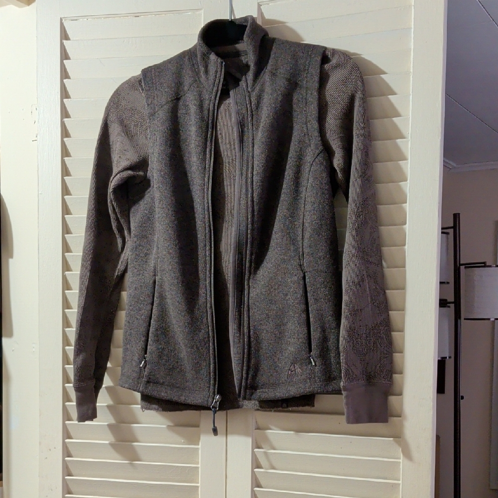 Womens's Brown Soft Knit Vest And Matching Waffle Knit Shirt.
